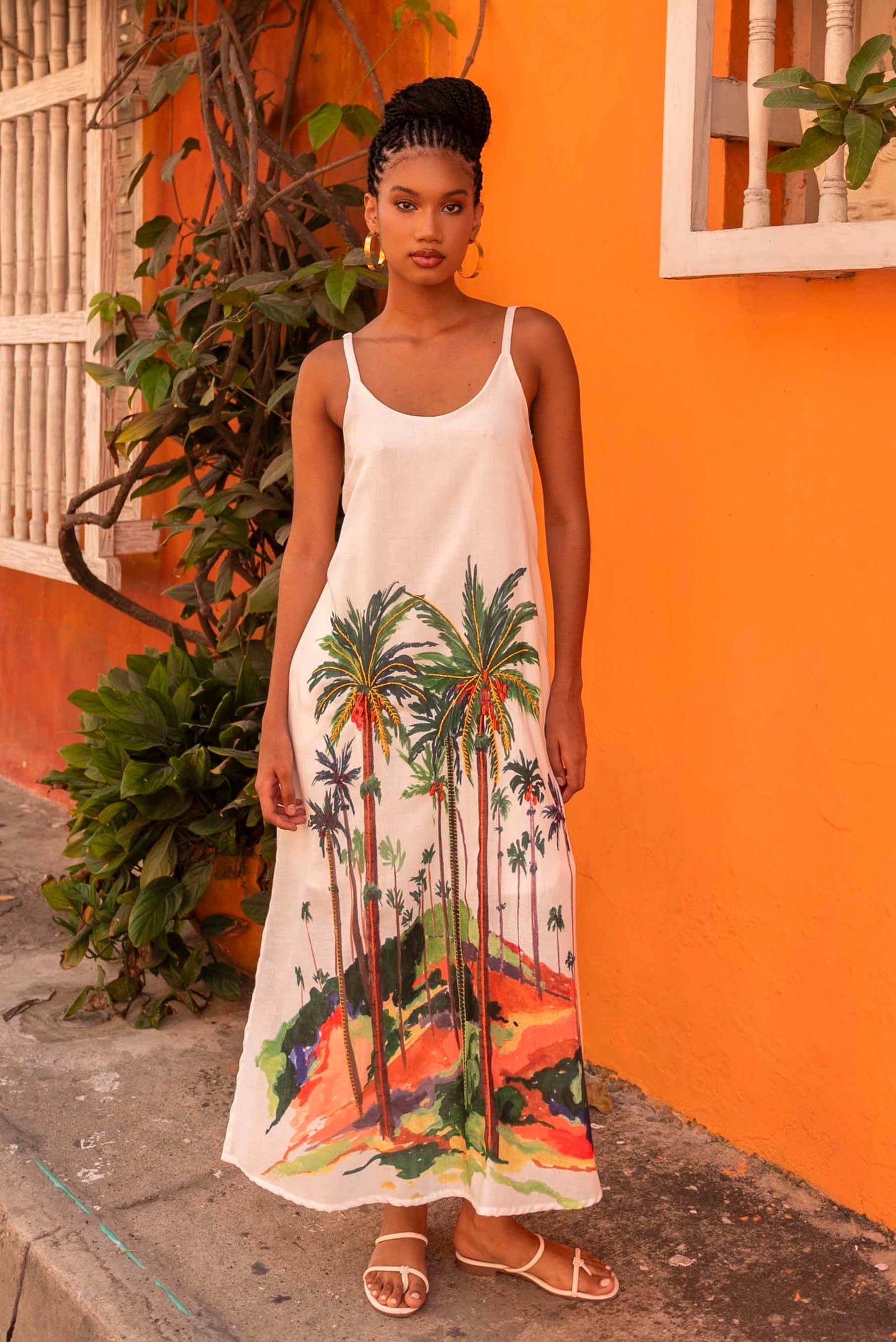 Vestido Tira Cocora Bordado a Mano