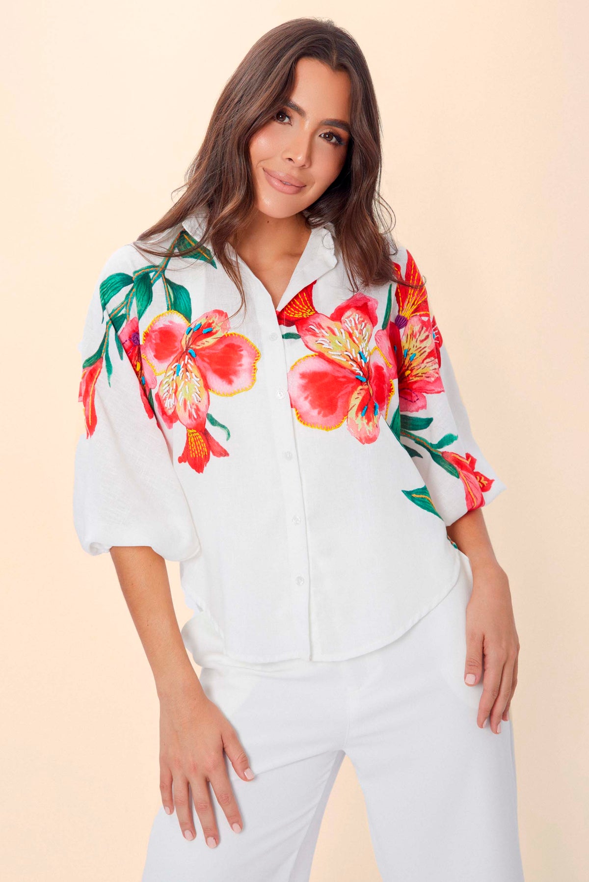 Blusa Ranglan Astromelias Bordada a Mano